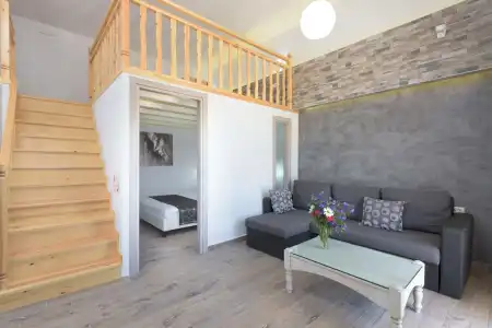 Vlycha Beach Studios & Apartments - 10