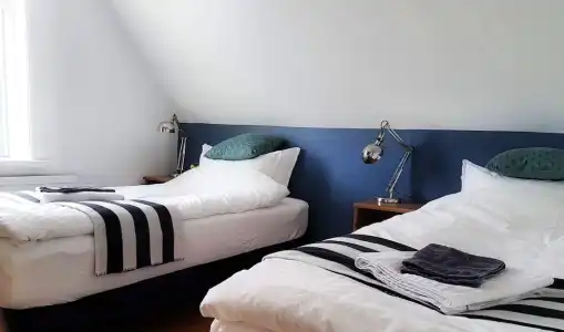 Refurinn Reykjavik Guesthouse - 31