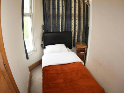 Holland Inn - 2