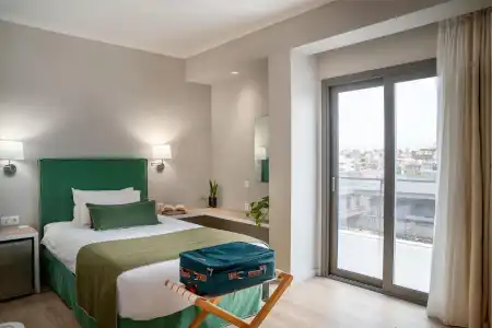 Chroma Fashion Rooms & Apartments - 4