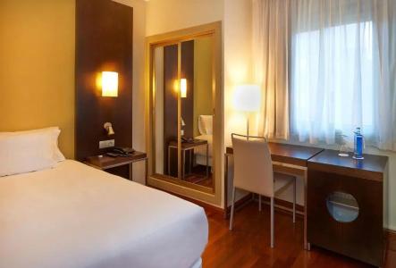 iStay by NH Zaragoza Sport - 41