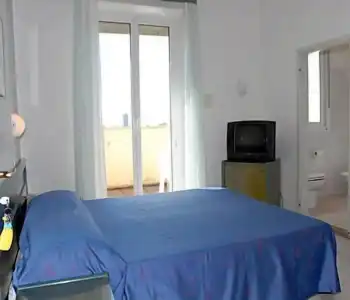 Ausonia - 3