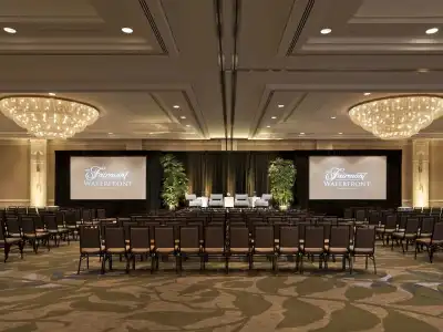 Fairmont Waterfront - 13