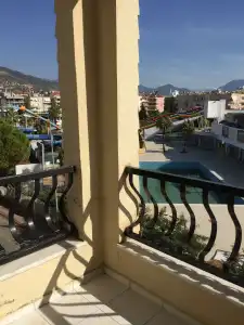 Kleopatra Saray - 9