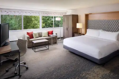 Holiday Inn Charlottesville-Monticello by IHG - 2