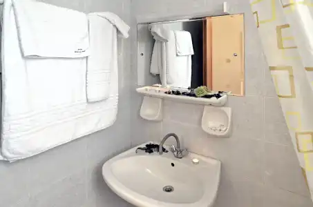 Belussi Beach & Suites - 10