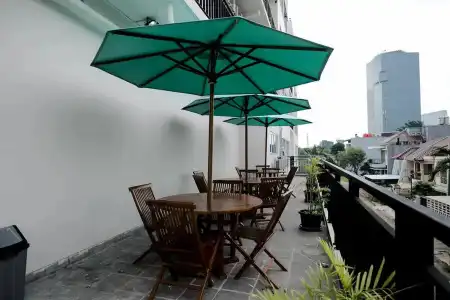 RedDoorz Premium near CBD Puri Indah - 13