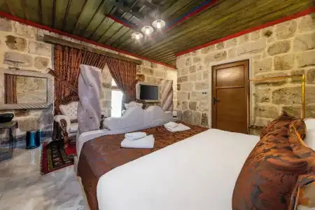 Kayatas Cave Suites - 51