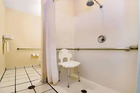 Microtel Inn & Suites by Wyndham Albuquerque West - 7