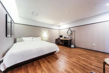 Dynamic Guesthouse - 27