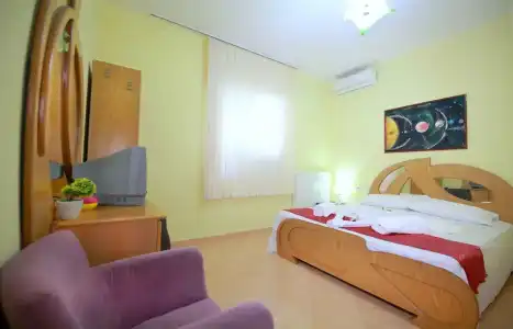 My Home Guest House - 31