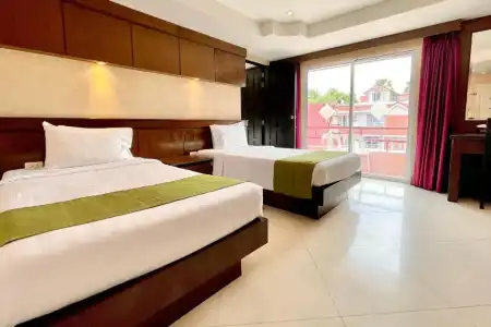 Rayaburi Patong - 38