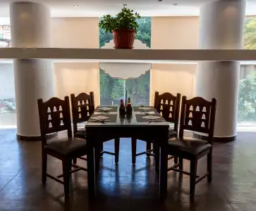 Amoun - 17