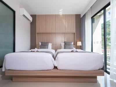 Patong Bay Residence - 3