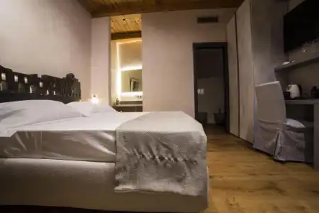 Edward Rooms & Wellness - 28