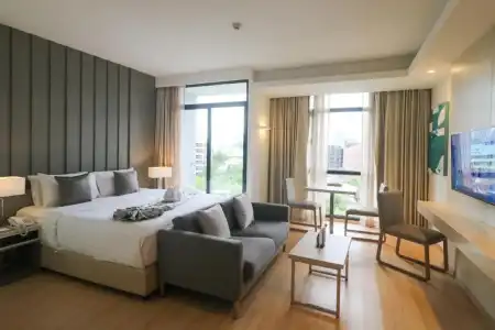 Arden and Residence - 62