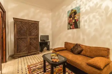 Riad Nasreen - 112