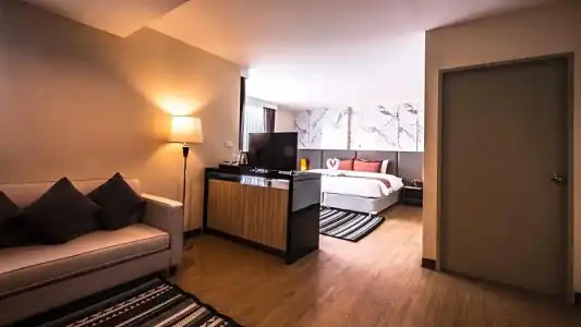 Sinsuvarn Airport Suite - 77