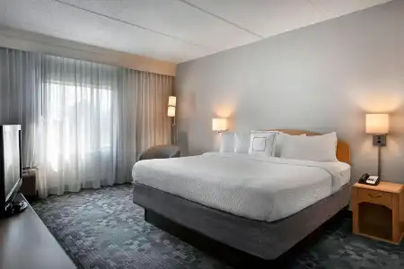Courtyard by Marriott Myrtle Beach Broadway - 3