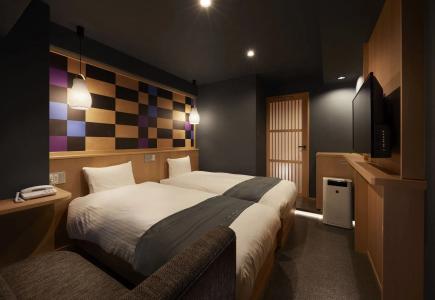 Sakura Sky - 1