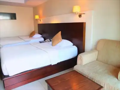August Suites - 37