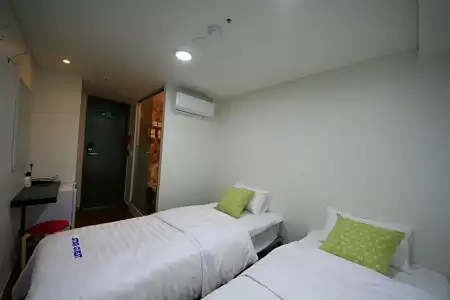 Star Guest House - 66