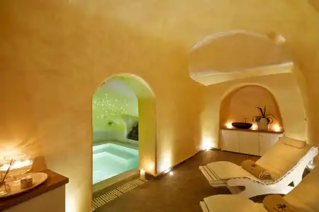 Gold Suite - 12
