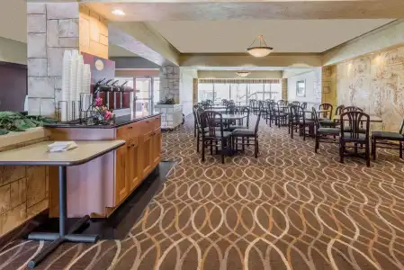 Ramada by Wyndham Dallas Love Field - 14