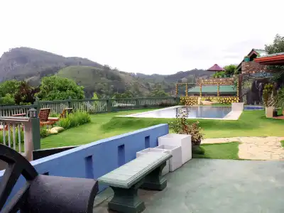 The View Ella - 66