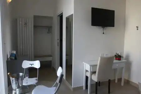 Base Napoli B&B - 40