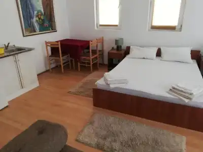LaRos Apartments - 117