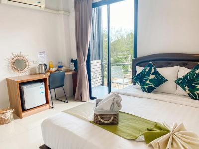 Irin Beach Cha - am - 32
