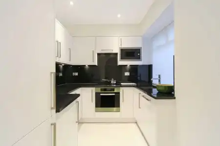 Queensgate Court - 114