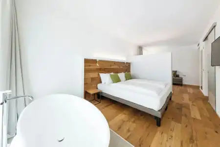 Garda Lake Suite - 89