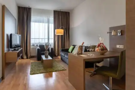 Ramada Encore by Wyndham Kyiv - 18