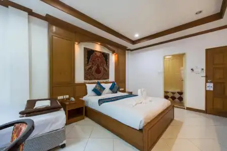 Magnific Patong - 39