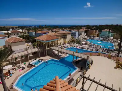 Broncemar Beach Suites - 20