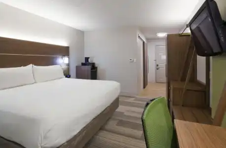Holiday Inn Express & Suites Minneapolis – West End by IHG - 42