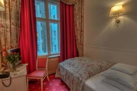 Augusta Am Kurfürstendamm - 27