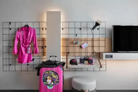 Moxy Duesseldorf City - 35