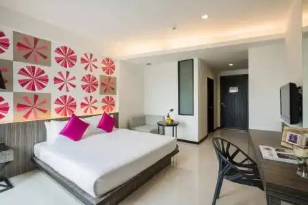 J Residence - 35