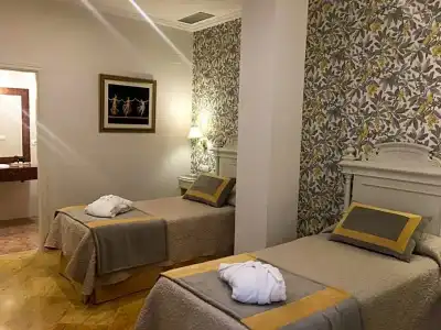 Adriano Boutique Sevilla - 26