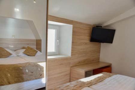 Kastel 1700 - 34