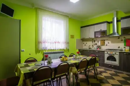 Da Hostel Almaty - 3