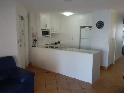 Tranquil Shores Holiday Apartments - 12