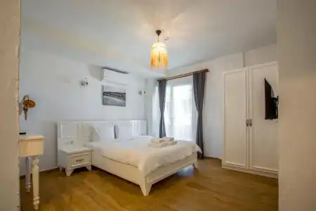 Londia Alaçatı - 14