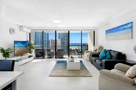 Surfers Century Oceanside Apartments - 126