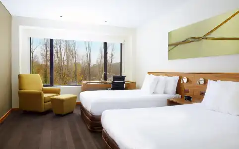 Crowne Plaza Canberra, an IHG - 3