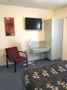 Fenton Court Motel - 53