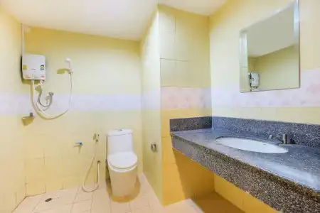 OYO 565 Trang - 28